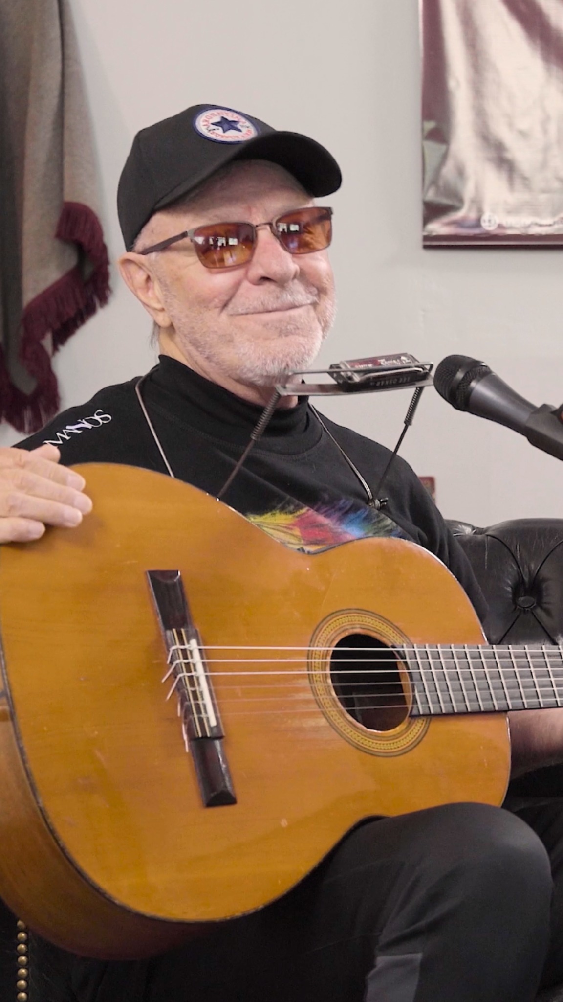 Colaboración con Ian Moche y León Gieco